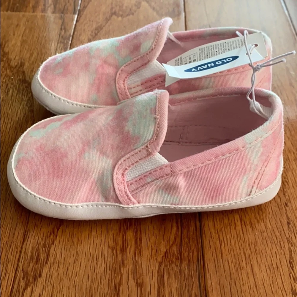 Tie dye baby shoes